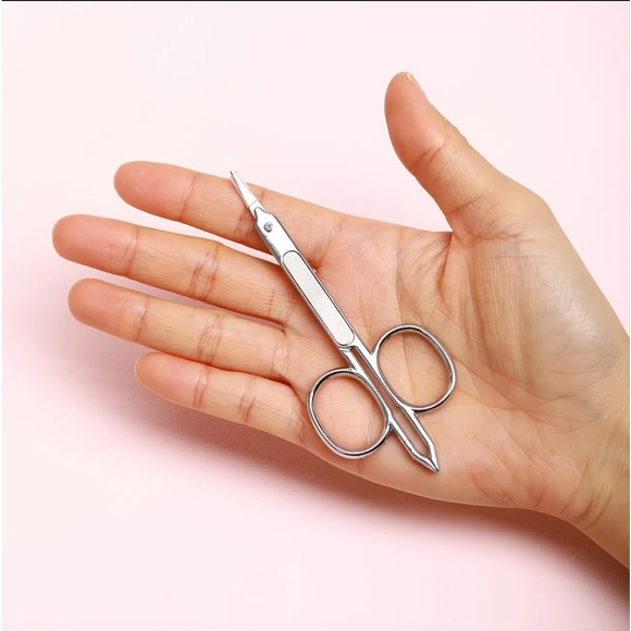 💖HP💖🆕 3 in 1 Multifunctional Beauty Tool, Eyebrow Tweezer, Scissor, Nail Fil… - Picture 8 of 9